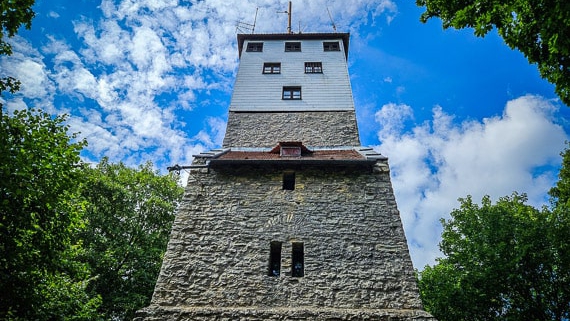 Zum Aussichtsturm auf dem Moritzberg wandern bei Nürnberg