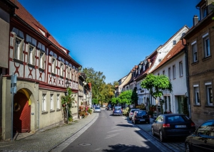 Die Mainstraße in Eltmann
