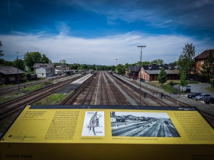 Blick von Bahnhofs-Brücke Neuenmarkt