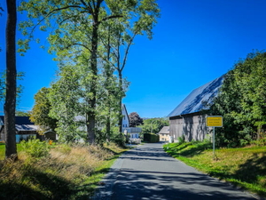 In den Ort Elbersreuth hinein