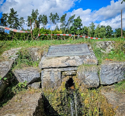 tour-19-galerie-altmuehl-ursprung-2025-143954-min