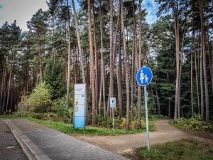 Weg vom Parkplatz nach unten