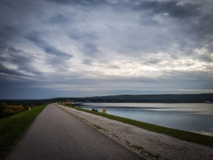 Staudamm des Großen Brombachsees