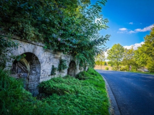 Alte Keller am Ortsausgang von Untermerzbach