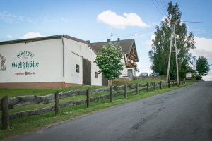 Am Gasthof Geishöhe vorbei