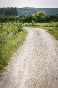 Breiter Schotterweg