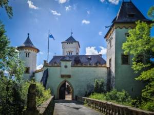 Brücke zu Schloss Greifenstein