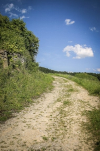 Steiler ansteigender Weg