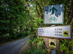 Wegweiser zum Teufelsstein