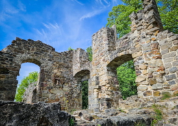 Wandern Ruine Raueneck aktuell