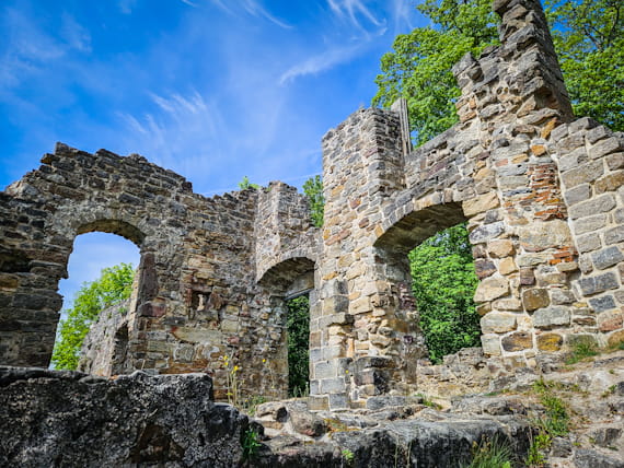 Wandern Ruine Raueneck aktuell Wandern Ruine Raueneck aktuell