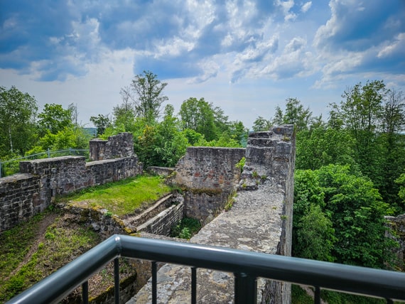 Ruine Bramberg mit Ausblick